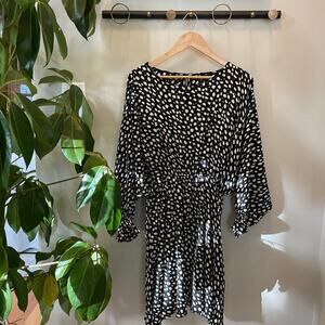 GiGiO Black & White Polka Dot Dress with Batwing Sleeves, Size M, NWOT